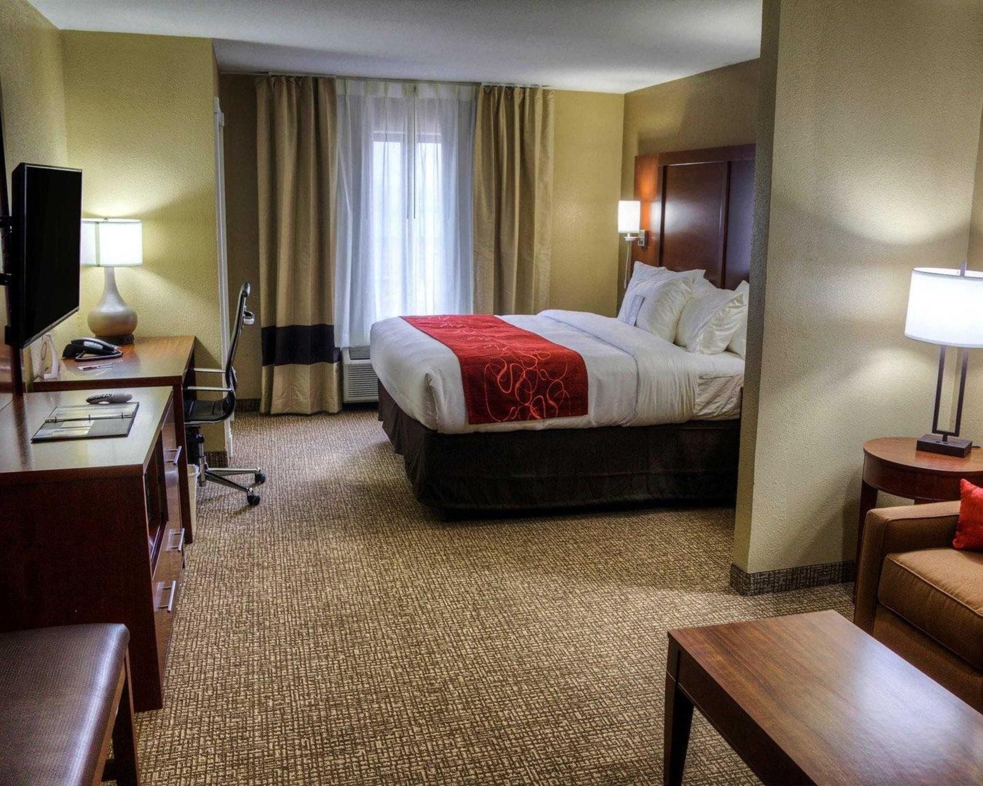 Comfort Suites Plymouth Near Us-30 Kültér fotó