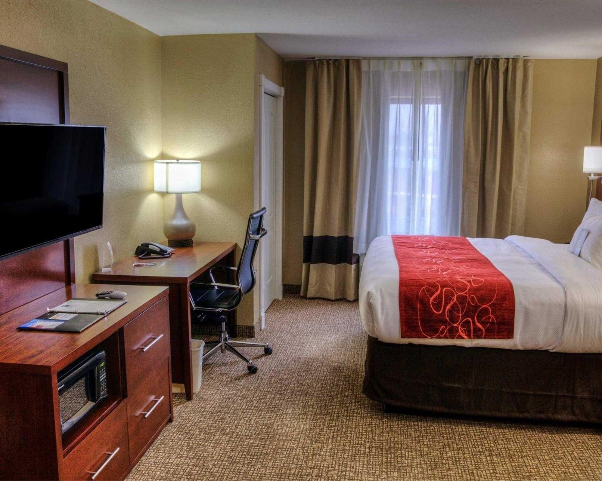 Comfort Suites Plymouth Near Us-30 Kültér fotó