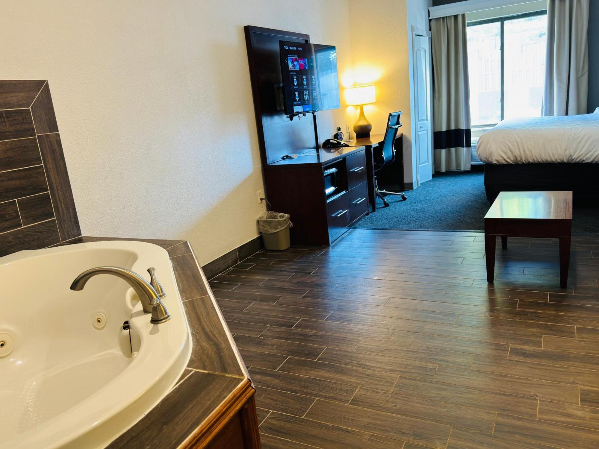 Comfort Suites Plymouth Near Us-30 Kültér fotó