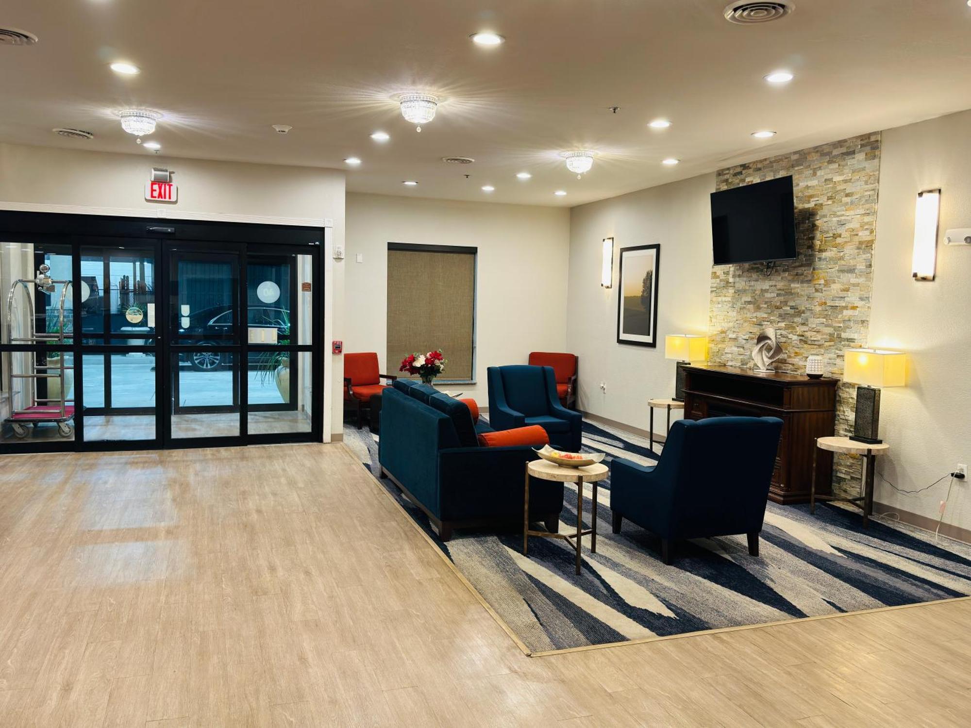 Comfort Suites Plymouth Near Us-30 Kültér fotó