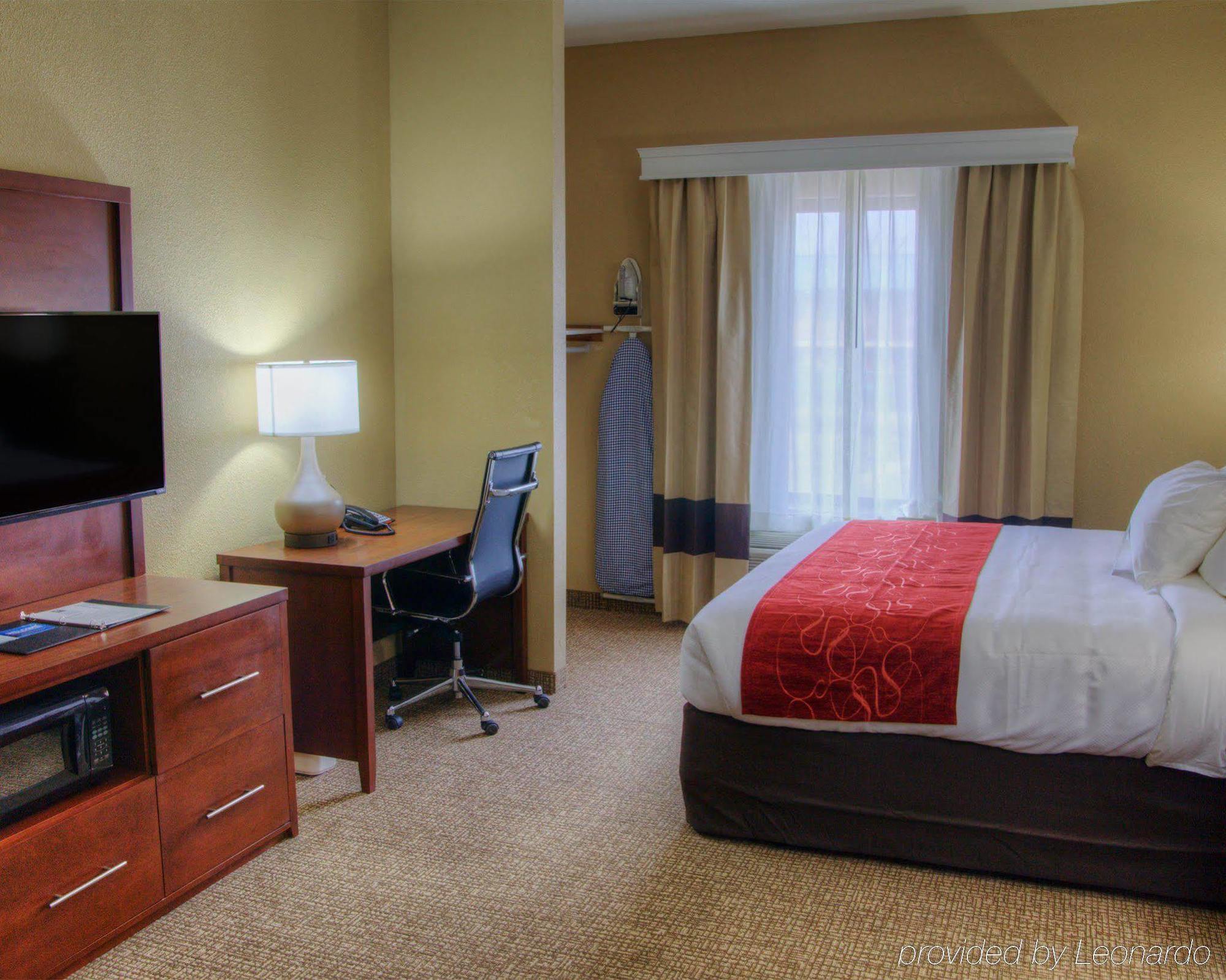 Comfort Suites Plymouth Near Us-30 Kültér fotó