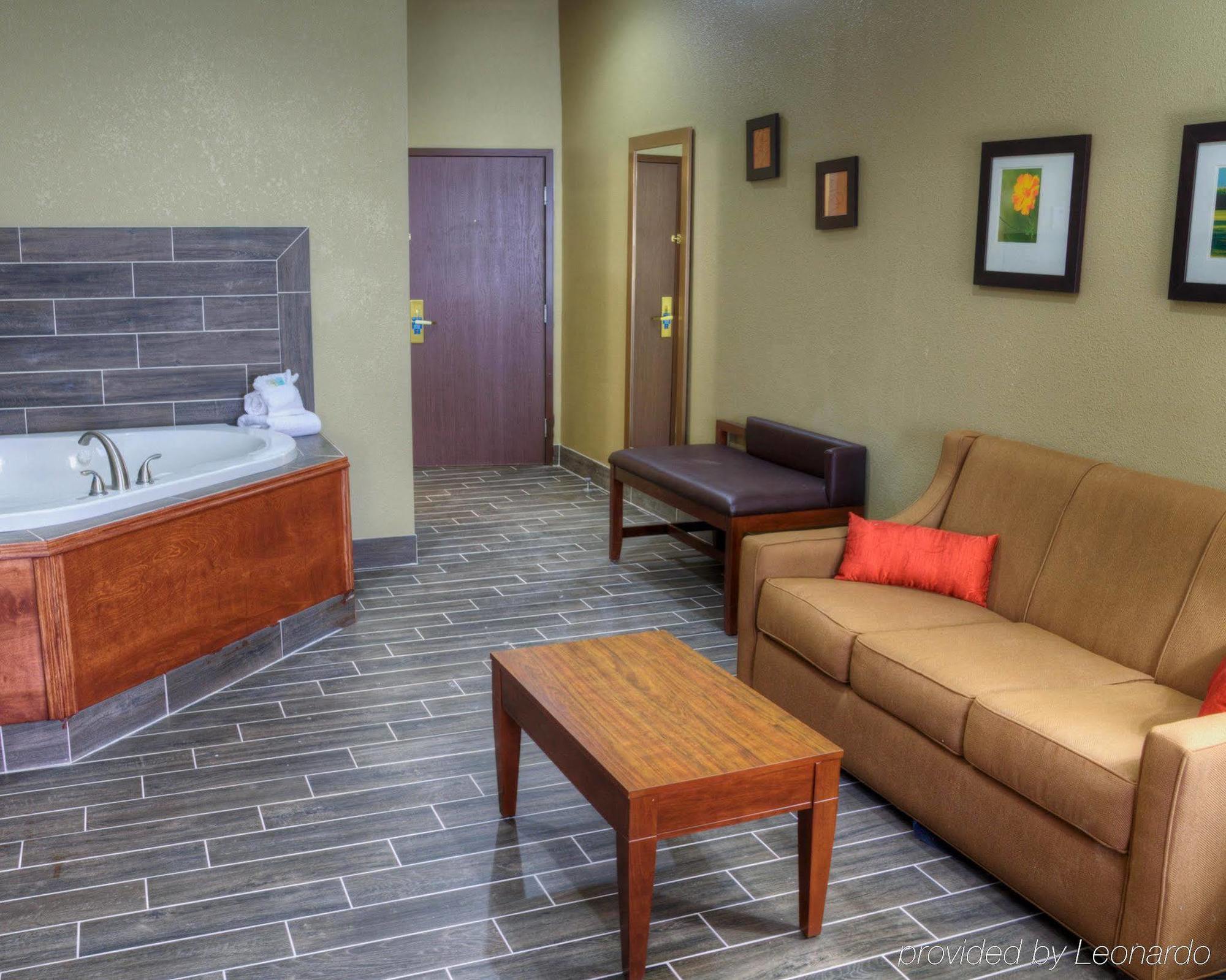 Comfort Suites Plymouth Near Us-30 Kültér fotó